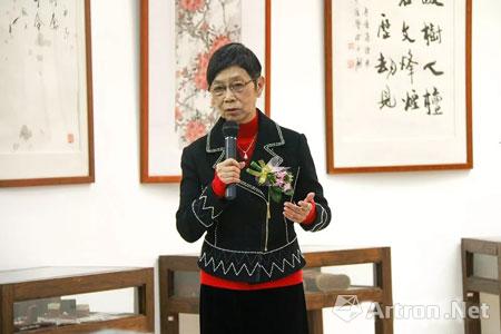 活动现场,陈树人先生的孙女陈静芬居士致辞