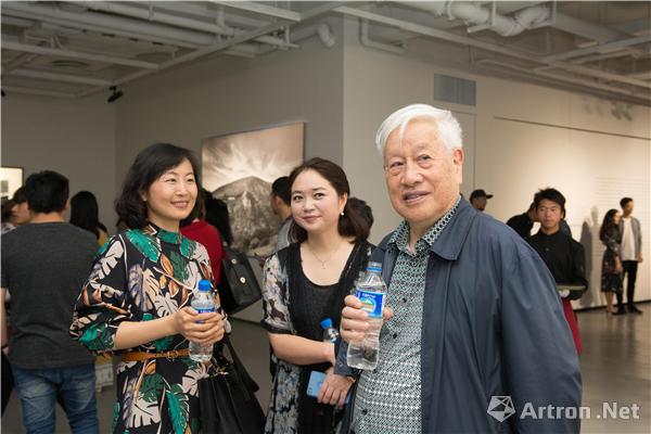【雅昌快讯】cgk昆明当代美术馆新展以"1米诗意"重现百年时光之隧