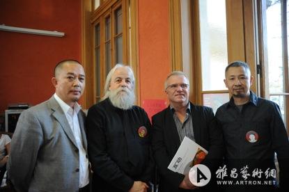 著名原生艺术家周惠明参加法国"里昂边缘艺术双年展"