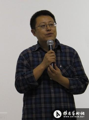 清华大学美术学院艺术史论系副教授张敢