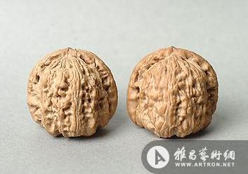 文玩核桃（白狮子头）