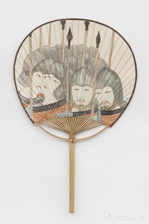 “扇缘”系列作品 对新水墨的“棒喝” 雅昌艺术网:有些群展里,会把您的作品和“新水墨”的画家的作品放在一起。然而您的作品在形式上很大程度已经超越了水墨平面化的表达,在我看来,您的作品打破了很多边界的概念,那您如何看待自己的作品的分类和呈现呢?