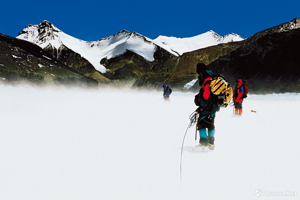 王石作品：2006.4.14 攀登西藏向东峰遭遇暴风雪。