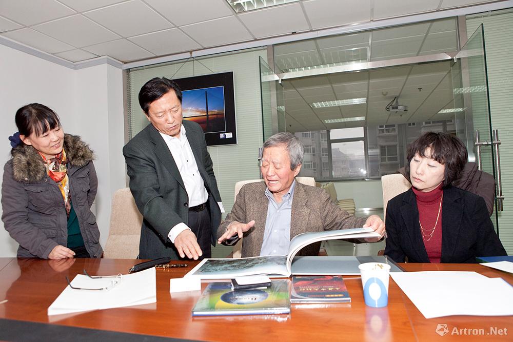 马格南图片社副总裁、著名摄影家久保田博二在天津滨海摄影家协会指导