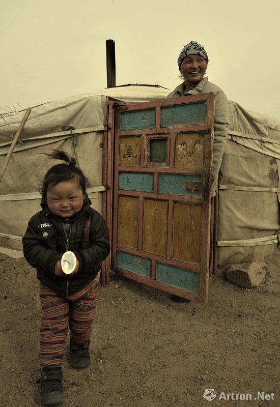 2011年5月，内蒙古锡林郭勒东苏旗《旷野人家》