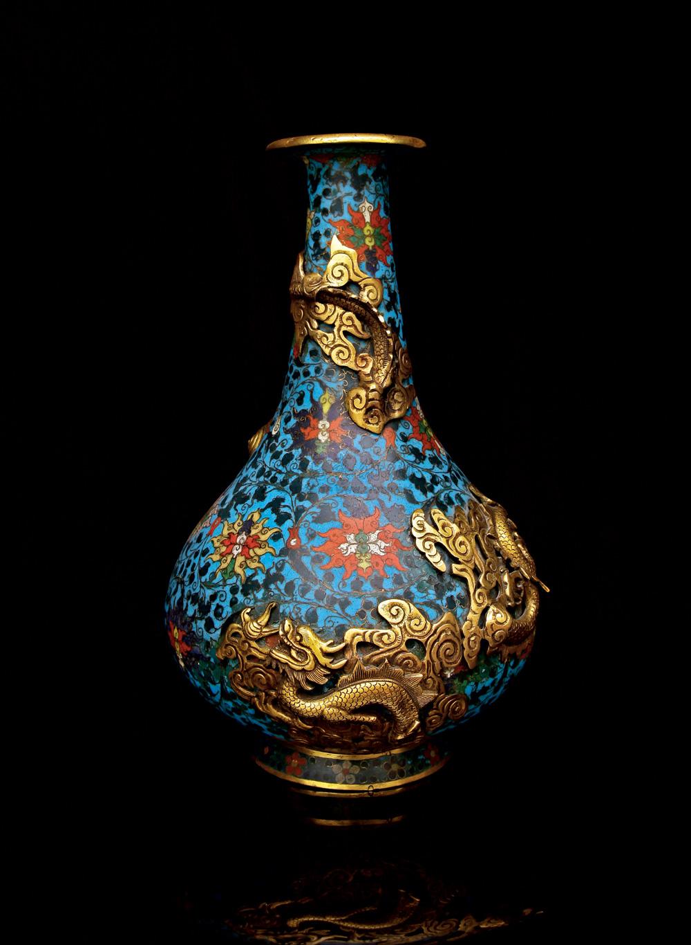 *1202 明 铜胎掐丝珐琅鎏金盘龙纹瓶