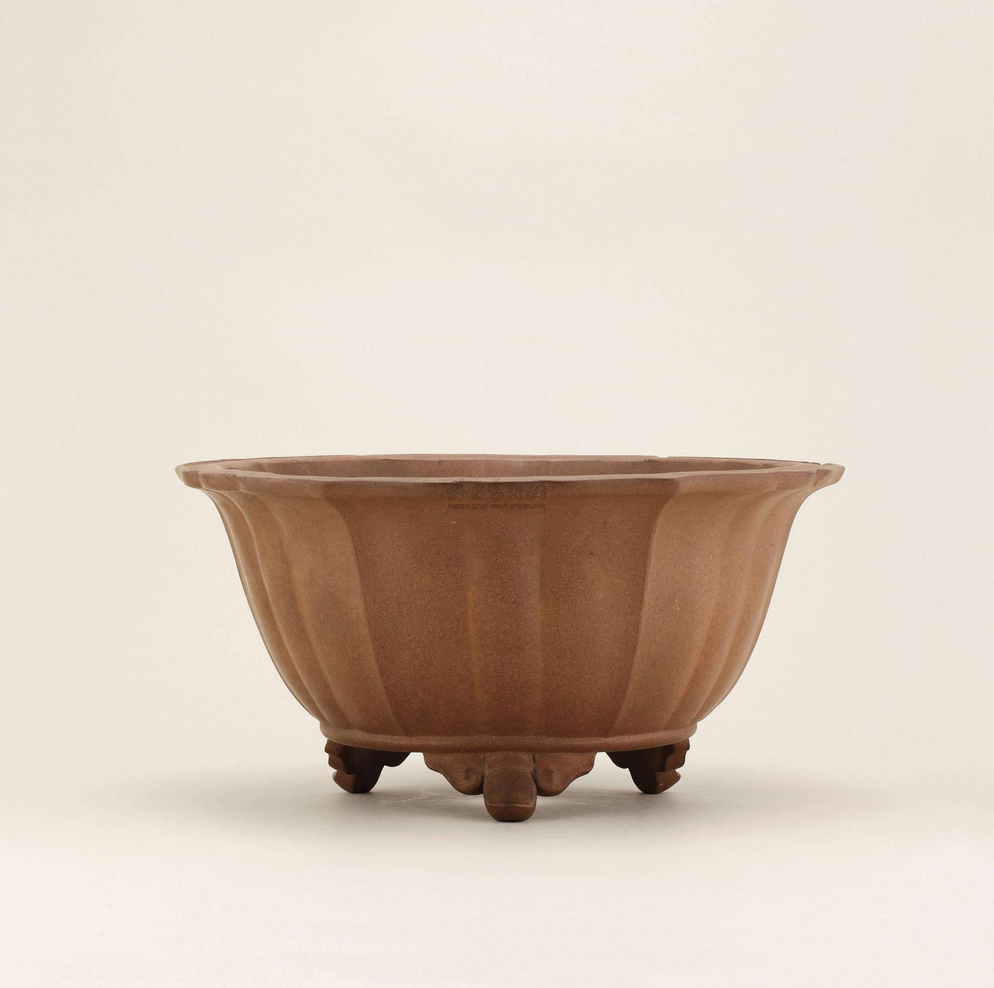 4387 清早期 紫砂乌泥菱花盆