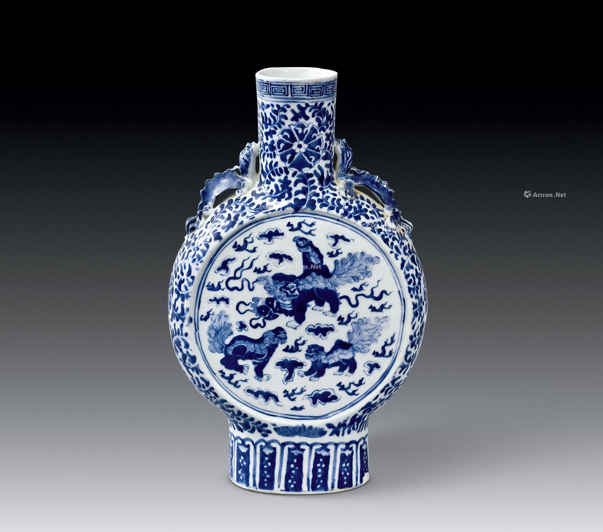 0078 清代 青花太狮少狮抱月瓶