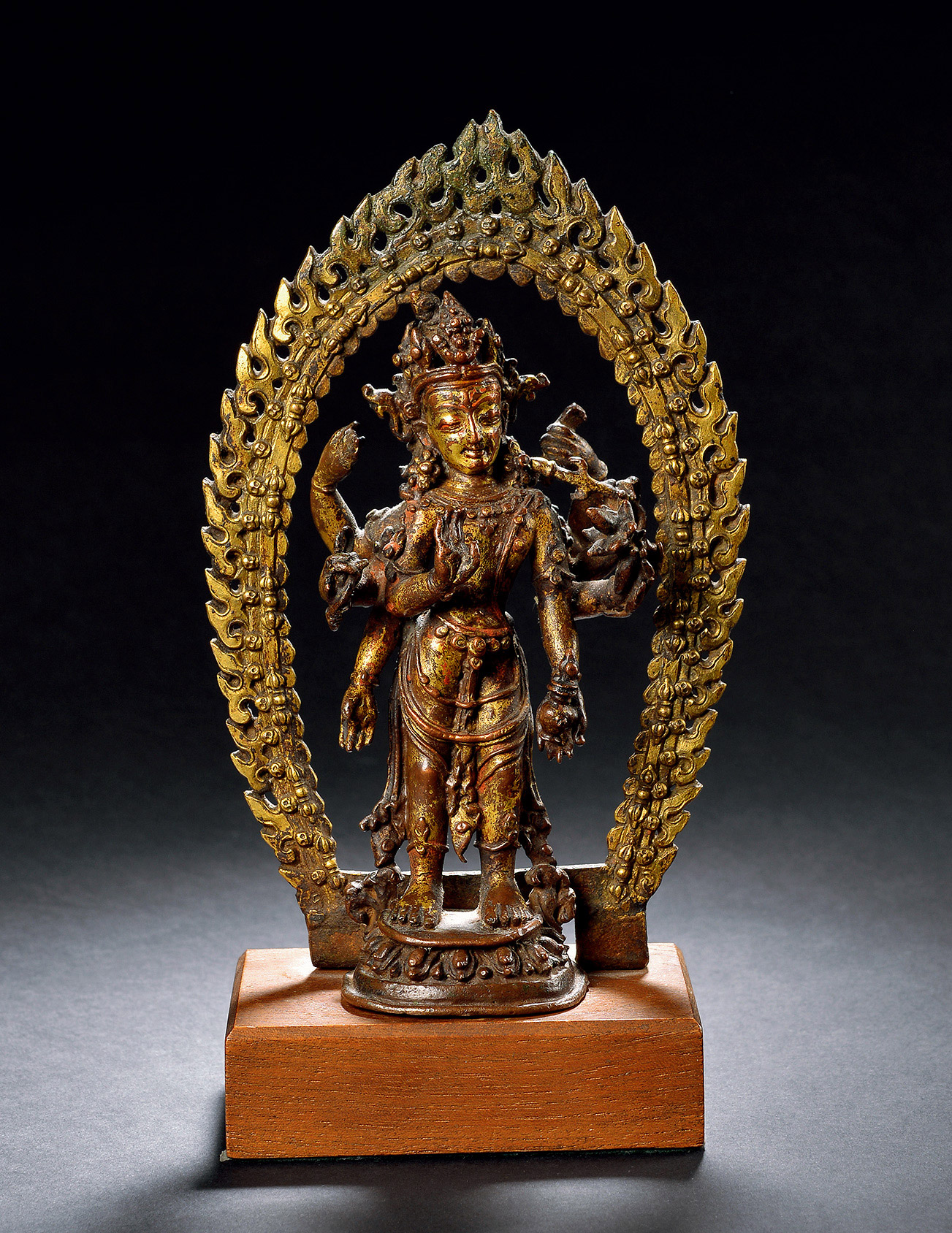 3279 15世纪 尼泊尔铜鎏金财续佛母