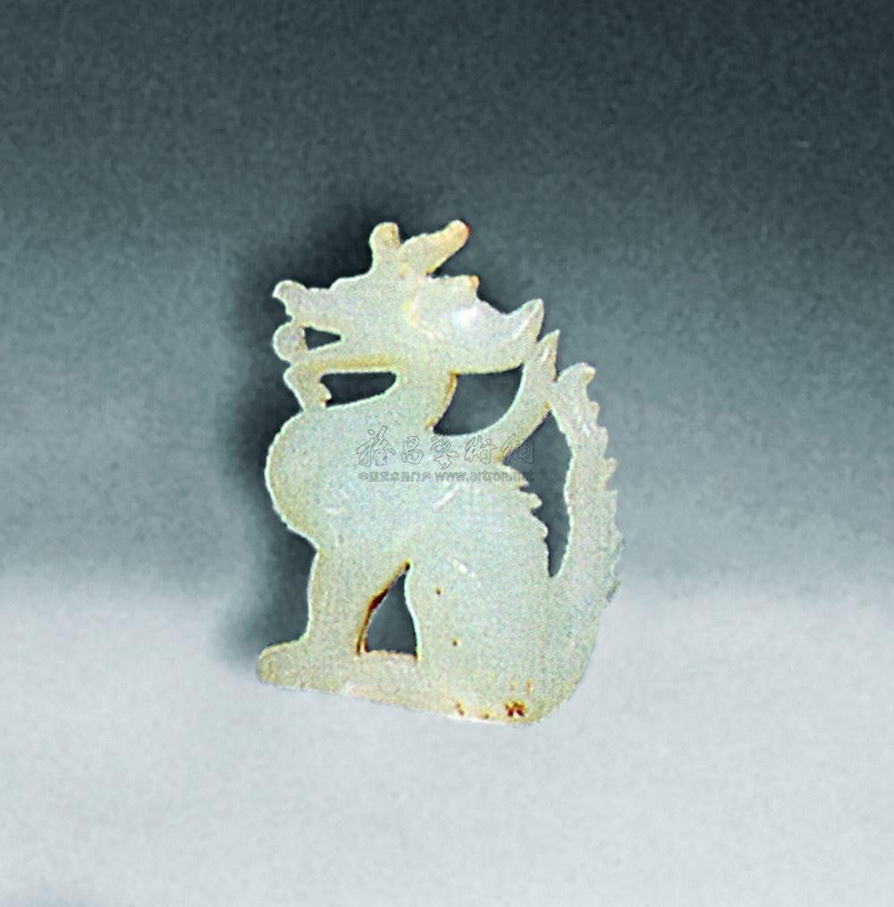 764 唐 白玉含珠龙佩