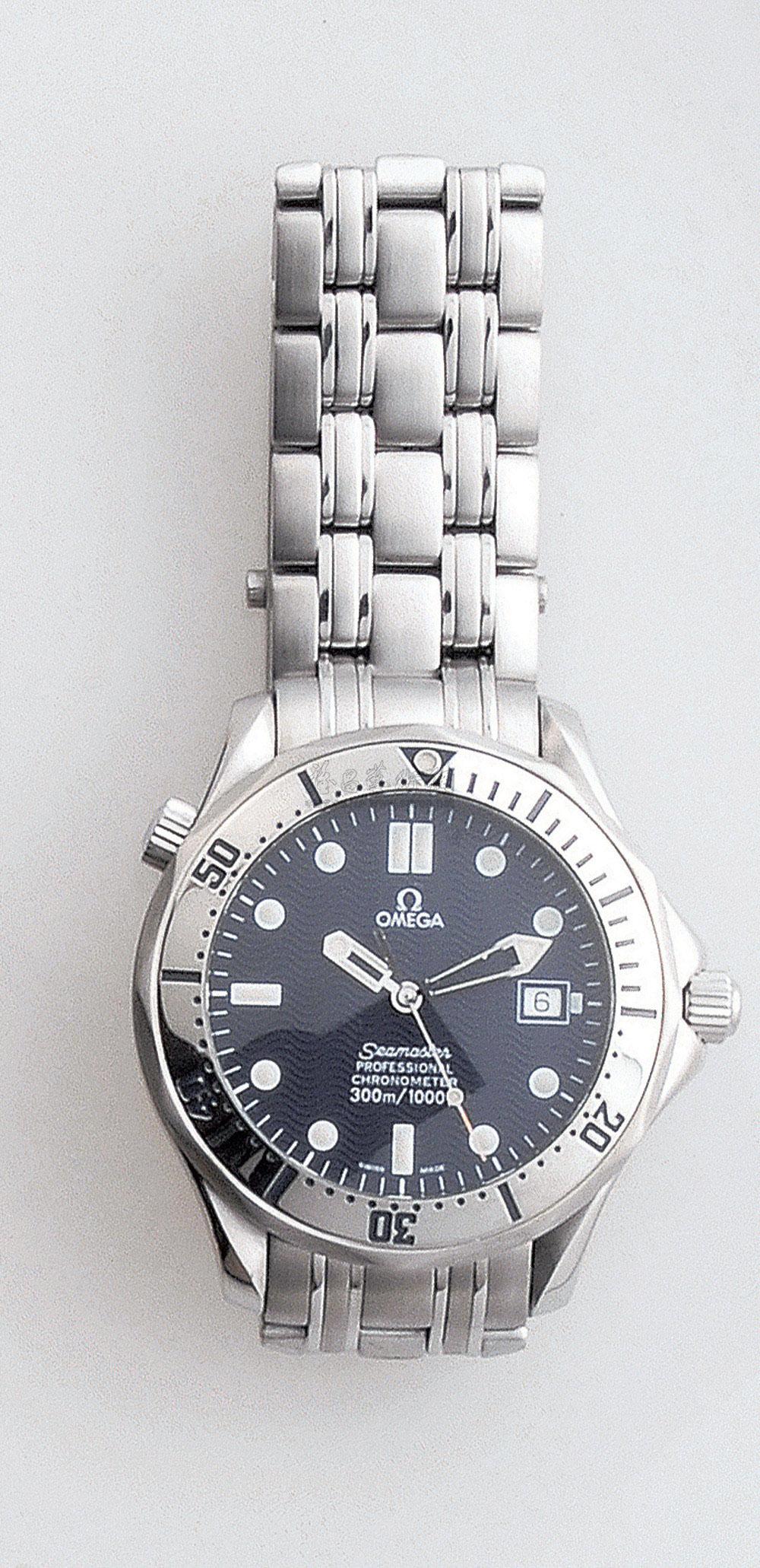 0749 欧米茄 "seamaster"自动日历深海潜水连带男装腕表