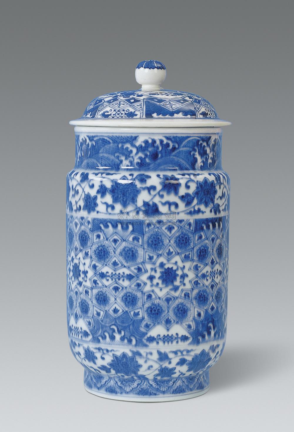 0330 清代·乾隆 青花花卉壮罐