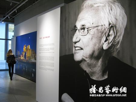 建筑界的毕加索：弗兰克·盖里北京开展