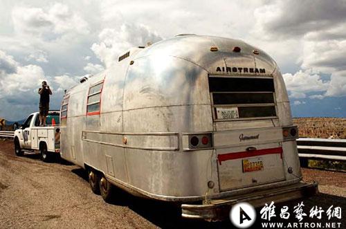 设计师约书亚康讯：未来能去月亮的野营车（图）