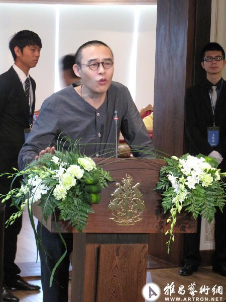 “变卦：任思鸿当代艺术展”在武汉钻石艺术博物馆开幕