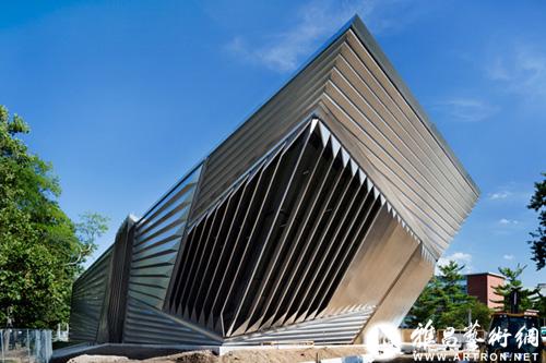 zaha hadid设计的broad艺术博物馆即将开幕