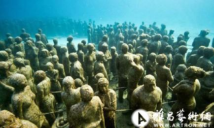 沉默的海底雕塑