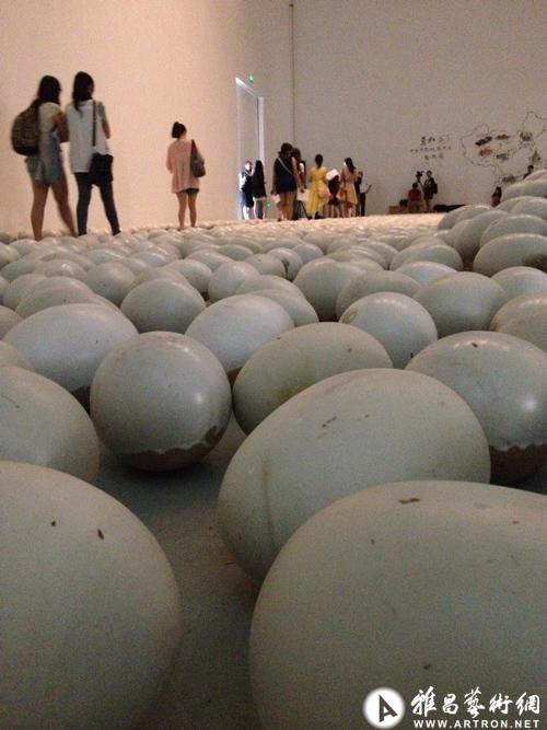 施少平《莫非·卵》中国自然地貌项目展今日美术馆开幕