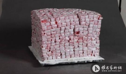 方力钧“坍塌的陶瓷”亮相汉雅轩画廊